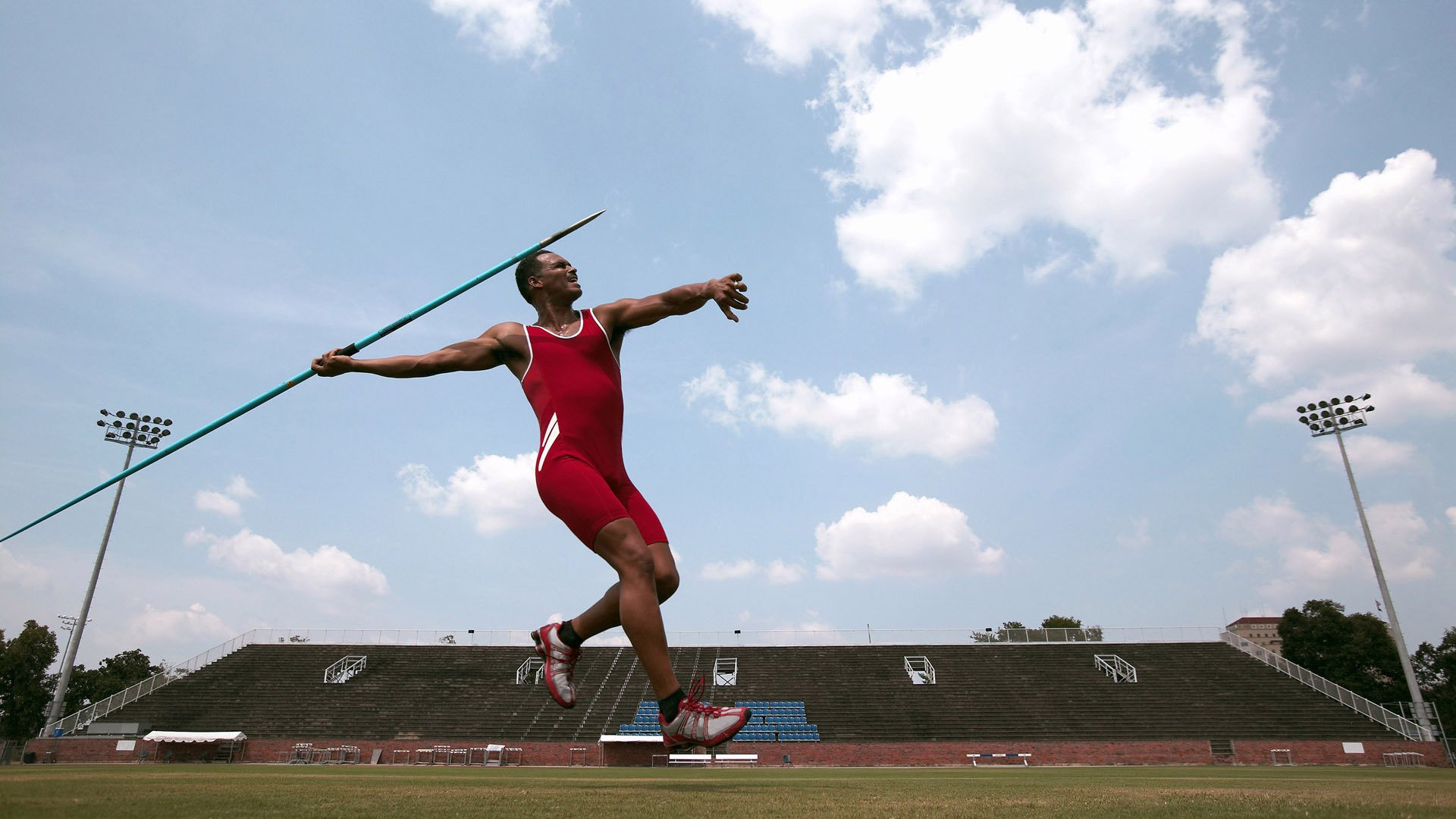 FB体育注册网址-伊朗传统马术赛事“Chovgan”在2024年成功举办，吸引众多观众参与。，伊朗马种
